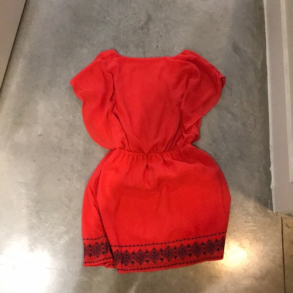 Comfortable Bright Colored Dress - Picture 2 of 3